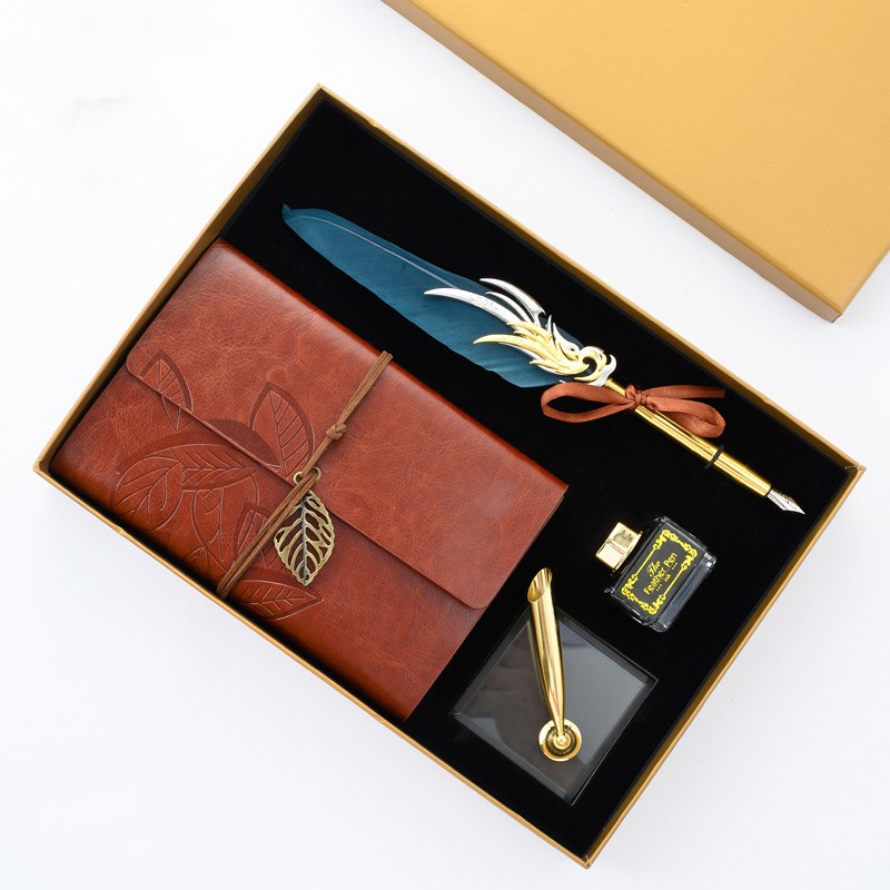 Creative customized business gift set retro leather notebook with quill dip pen and ink graduation season stationery gift